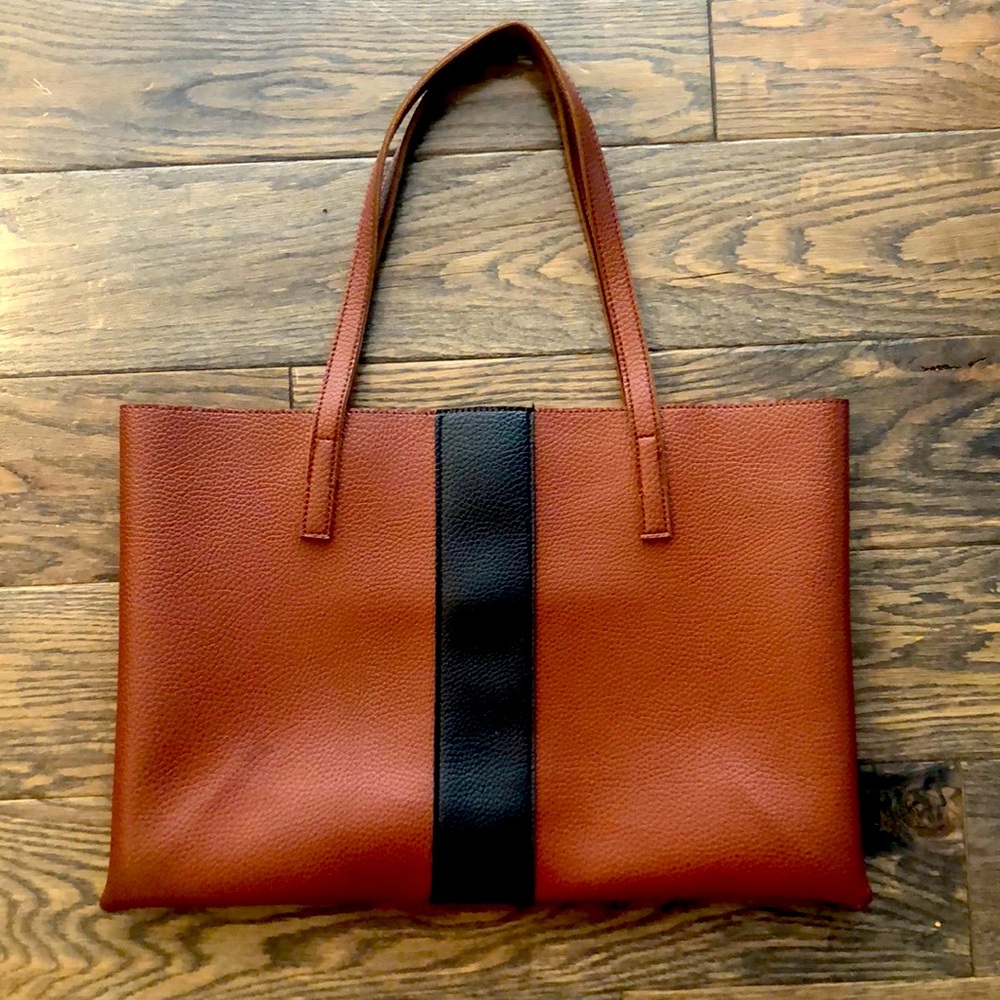 Vince Camuto, medium sized tote.